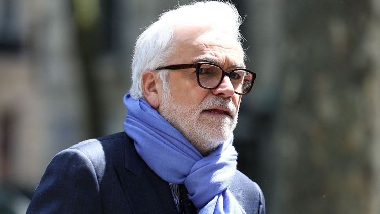 "Que l'État arrête d'emmerder les Français" : Pascal Praud s'insurge une nouvelle fois en direct sur CNews