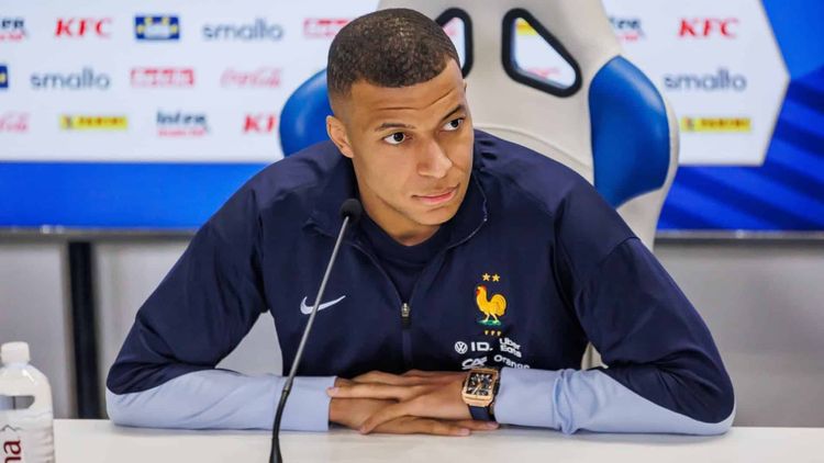 Kylian Mbappé : l’ex-attaquant du PSG en colère après la victoire du club en Ligue des Champions, regardez !
