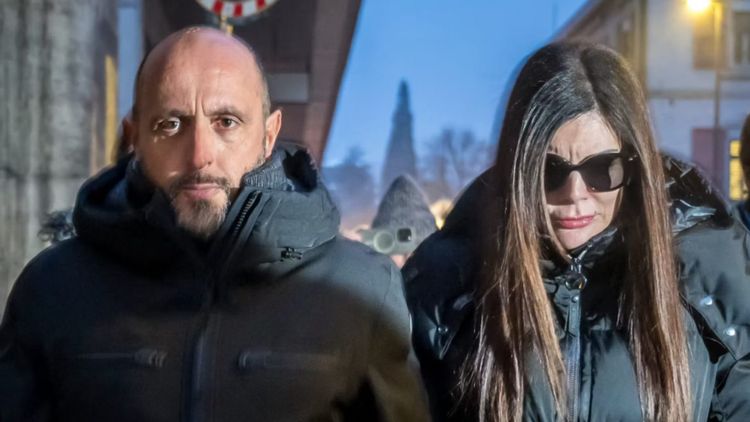 "Vous étiez nos protégés" : la lettre du couple Moretti à ses employés après la tragédie de Crans-Montana !