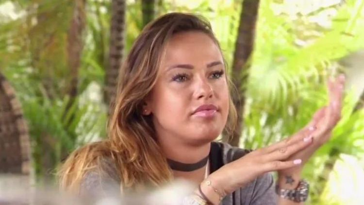 « Il n’y a personne pour l’aider ? » : Vanessa Lawrens dans un état second dans une vidéo choc