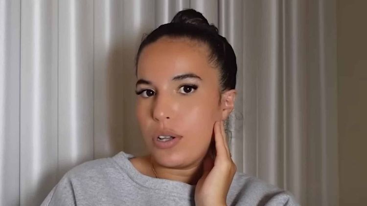 Poupette Kenza libérée de prison et de nouveau maman : la première photo de son bébé vient de fuiter !