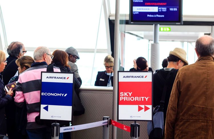 « Pilotes tout-puissants », sexisme, agressions sexuelles… Des hôtesses d’Air France brisent le silence