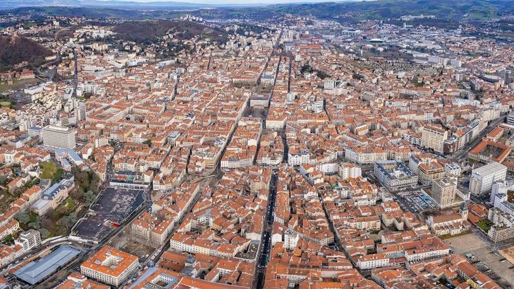Marché immobilier à Saint-Étienne : baisse des prix d'achat et stabilité des loyers en avril 2026