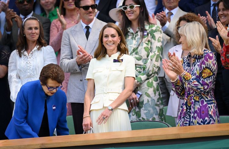 Apparition surprise à Wimbledon : Kate Middleton fait forte impression en blanc immaculé
