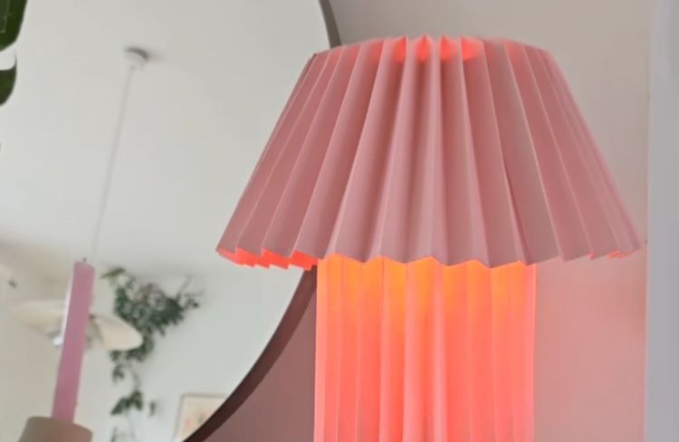 DIY : une astuce pour fabriquer une lampe avec du papier