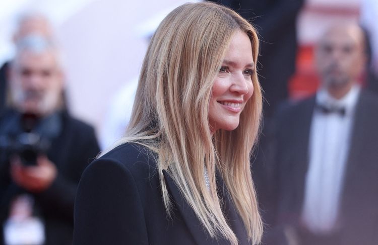 Virginie Efira évoque sa première rencontre avec Zoe Saldaña, un échange plein d’admiration