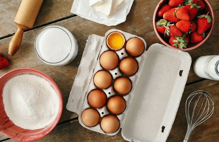 Peut-on laisser ses œufs en dehors du frigo sans risque en été ?