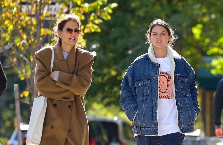 Katie Holmes et Suri Cruise : Le look mère-fille qui nous inspire cet automne