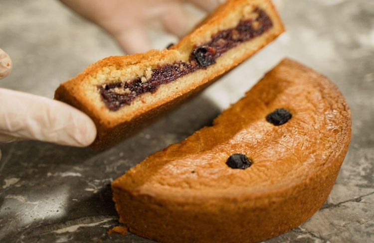 Entre tradition et modernité, cette enseigne historique sublime le gâteau basque