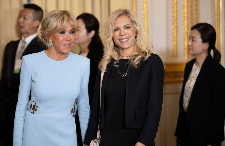 Brigitte Macron : ses filles Tiphaine et Laurence se confient sur leur mère