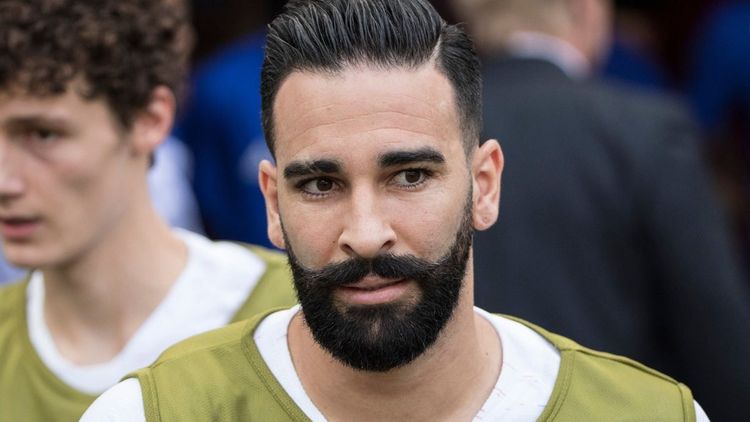 Adil Rami cash sur le corps de Pamela Anderson : "Je l'ai trouvée..."