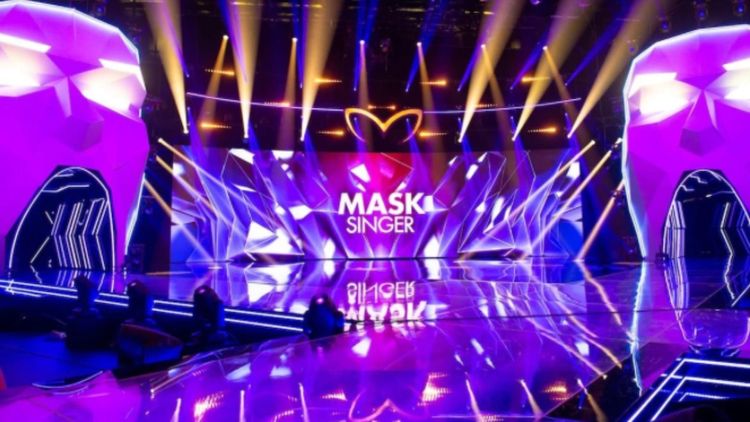 Mask Singer 2025 : la première star international de la saison dévoilée, on sait qui se cache sous le Cyclope !