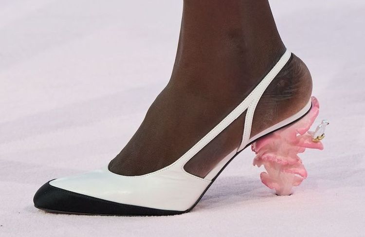 Qui est Safa Sahin, le génie discret du soulier qui s’apprête à tout changer chez Chanel ?