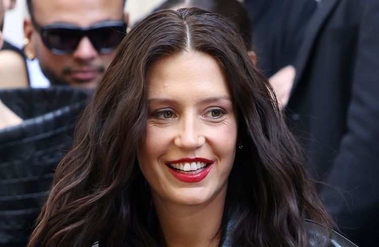 Sur Instagram, la nouvelle frange d’Adèle Exarchopoulos fait sensation