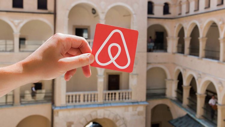 Impôts 2024 : « Je déclare des loyers Airbnb. Pourquoi n'ai-je aucun montant prérempli ? »