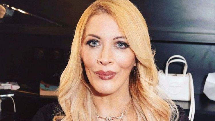 Loana réapparaît après un long silence, ce détail troublant attire l'attention