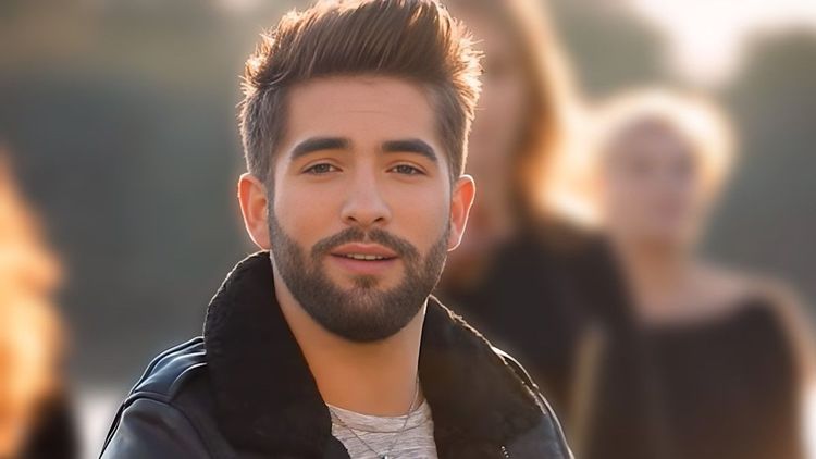 À 27 ans, Kendji Girac surprend et présente l'homme de sa vie : "J'ai de la chance"