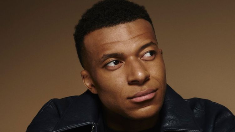 Kylian Mbappé : 1200 m2 et toutes les options les plus luxueuses... Sa villa XXL à Madrid fait déjà beaucoup parler !