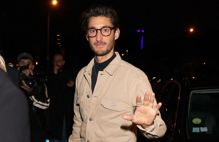Pierre Niney partage un aperçu de son année 2024 pour célébrer la nouvelle année