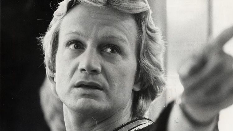 Claude François : sa mort a été cachée à ses fils, "Ils ne savaient pas comment faire"