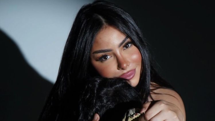 "Le plus beau secret de ma vie..." : Maeva Ghennam bientôt maman, elle annonce être enceinte de son premier enfant !