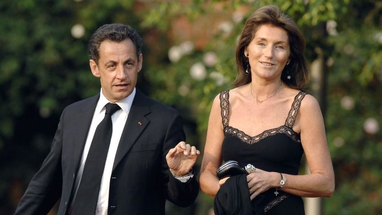 "Tu as été minable" : Cécilia Attias pas tendre avec Nicolas Sarkozy, une animatrice déballe tout sur cet échange avant son incarcération