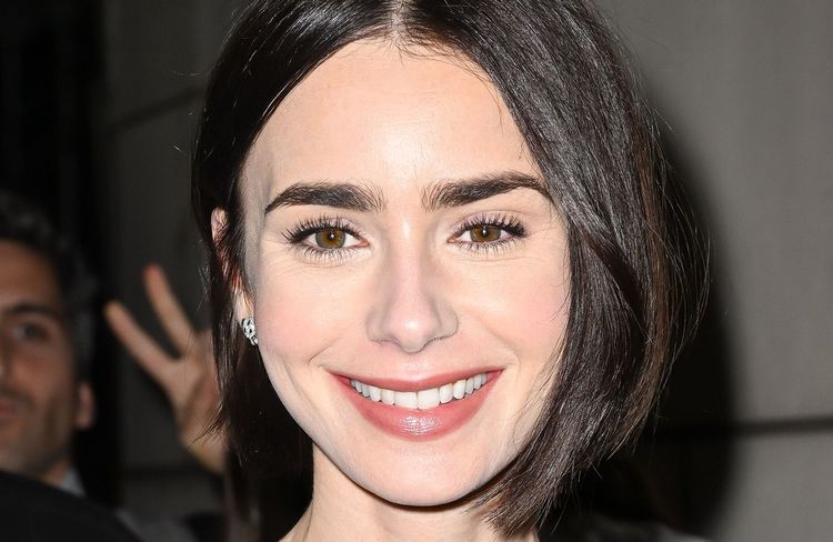 Lily Collins est fan de ce soin visage réalisé toutes les 9 secondes dans le monde