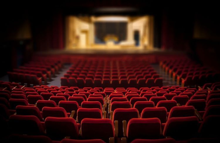 « Il fallait étouffer l'affaire » : Agathe Pujol dénonce des « dérives sexuelles » au Théâtre du Soleil