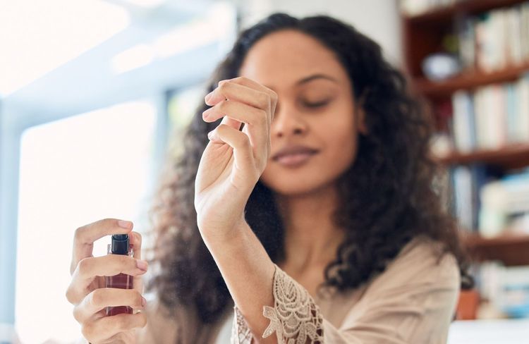 Une beauty addict révèle le parfum qui lui vaut le plus de compliments (et vous allez être surprise)