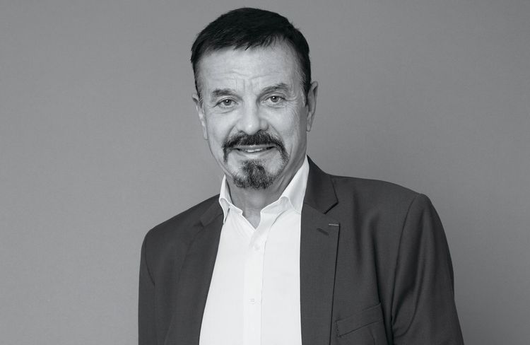 « Ajuster son hygiène de vie, le levier le plus puissant pour bien vieillir » : 3 questions à Olivier Courtin-Clarins sur la longévité
