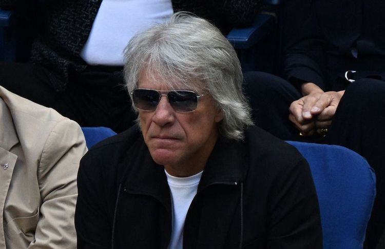 Jon Bon Jovi : les images émouvantes du chanteur sauvant une femme du suicide