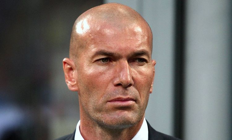 Zinédine Zidane surprend en dévoilant son admiration pour ce chanteur français : "Je n’écoute que lui"