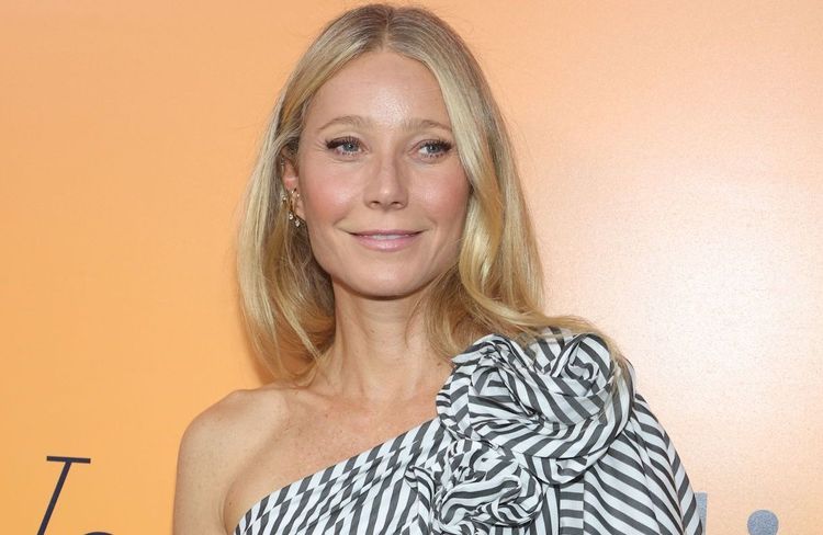 Gwyneth Paltrow revient sur sa romance avec Brad Pitt : « C'est comme sortir avec le prince William »