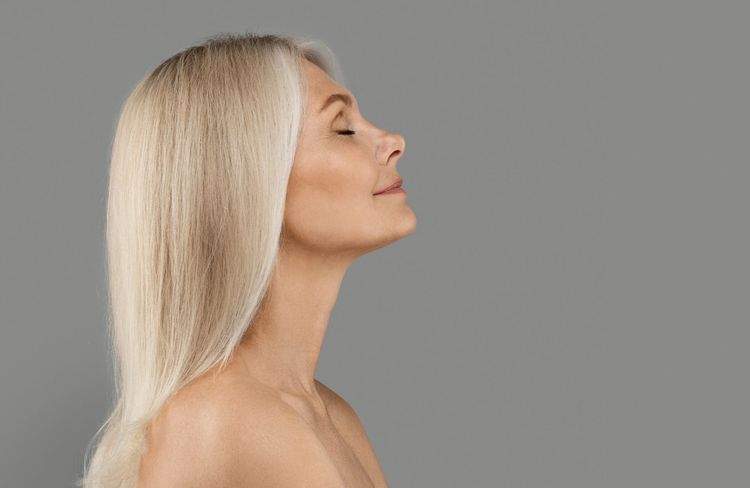 Mieux vivre ma ménopause : 5 habitudes à prendre pour surmonter les symptômes