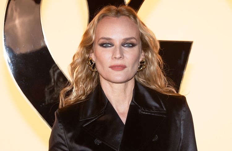 Cette célèbre crème teintée est le secret belle peau de Diane Kruger