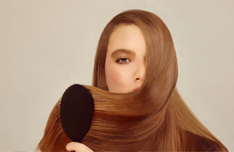 Quelle brosse choisir selon sa texture de cheveux ?