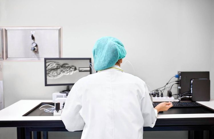 « Calamité médicale » : des dizaine de donneurs de sperme néerlandais ont engendré de 26 à 75 enfants chacun