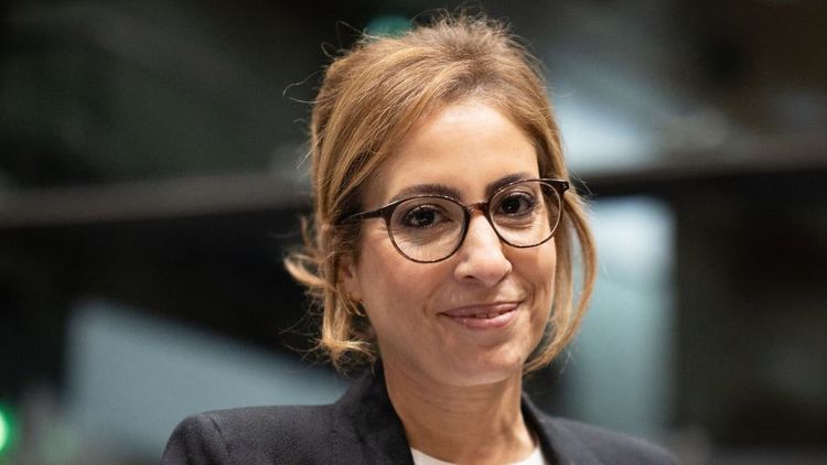 Léa Salamé lynchée à Cannes après un geste jugé déplacé : "Choquant de la part d'une personne publique"