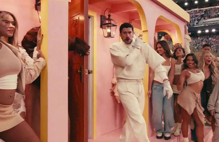Bad Bunny dans la tourmente : le concepteur de la « casita » demande plusieurs millions d'euros de dommages et intérêts