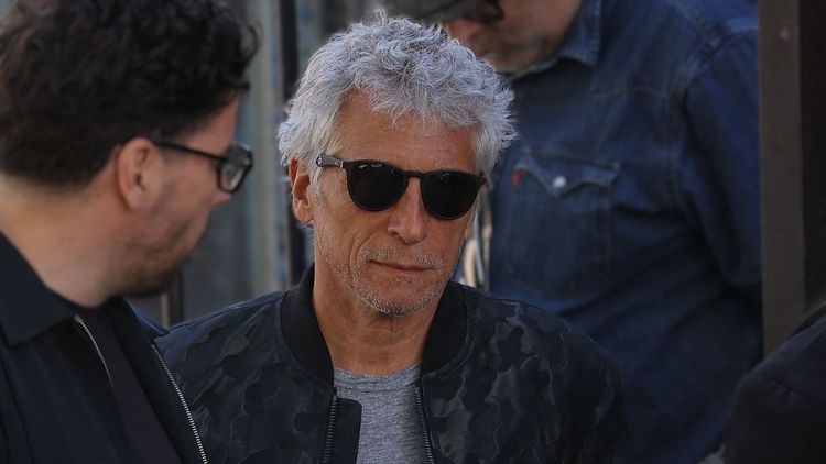 "Aucune info sur la suite" : Nagui quitte France Inter après 12 ans