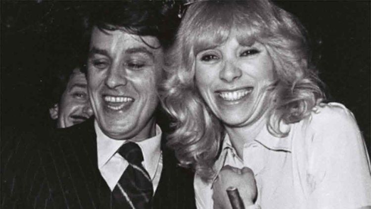 Alain Delon partage son secret sur l’évolution de sa relation avec Mireille Darc