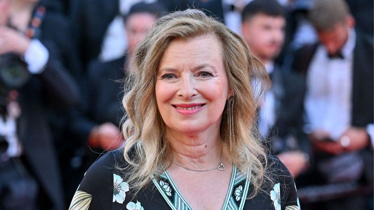 Des années après la tromperie, Valérie Trierweiler balance sur François Hollande : "Il tente de m'arracher le…”