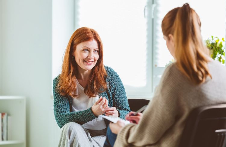 Thérapies comportementales et cognitives : une amélioration des symptômes, mais pas seulement