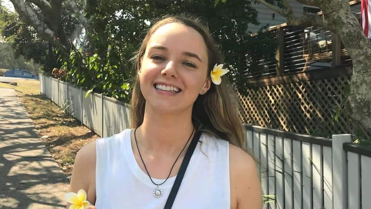 Décès brutal de l'influenceuse Stacey Warnecke après son accouchement : la cause dévoilée