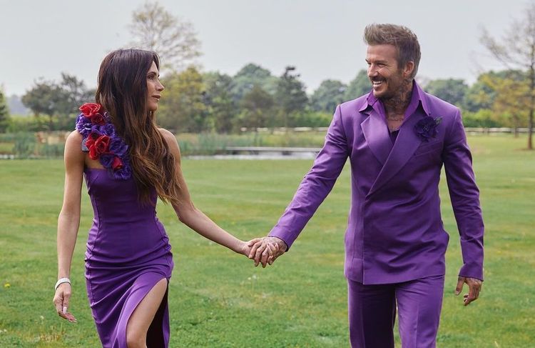 Victoria et David Beckham célèbrent leurs 25 ans de mariage dans leurs tenues mauves iconiques