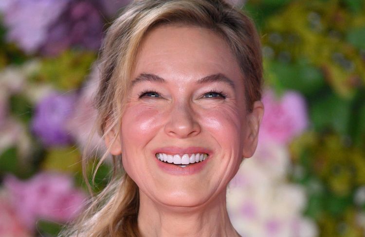 Carré vintage et blond cuivré : Renée Zellweger apparaît transformée sur Instagram
