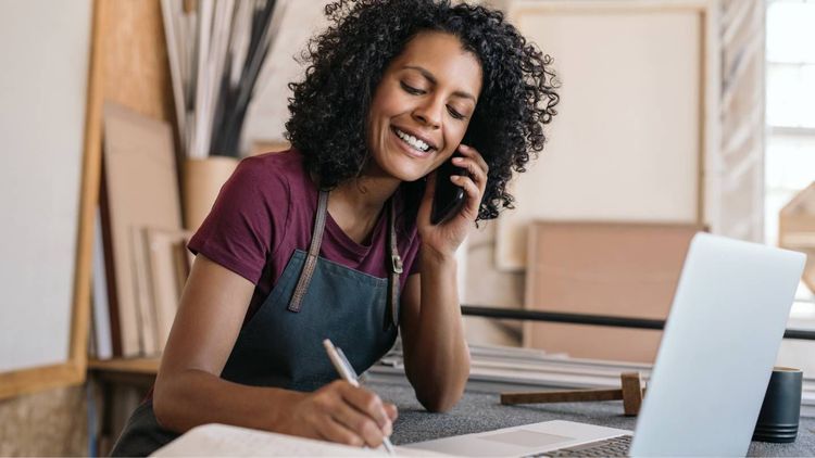 Microcrédit : le nouveau pari de l'Adie pour aider les entrepreneurs refusés par les banques
