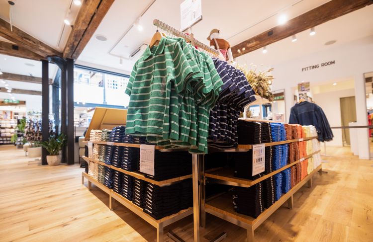 Nos vêtements auront bientôt un score selon leur impact environnemental