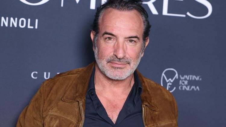 Critiques virulentes pour les rayons et les ombres, Jean Dujardin sort du silence et relance un débat qui vous concerne aussi