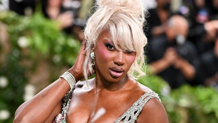 Sans cesse comparée à elle, Theodora brutalement honnête sur Aya Nakamura : "Ces gens-là, ils…"